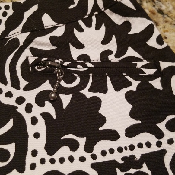 H&M Aztec Print Black/White Mini Skirt - Picture 4 of 4